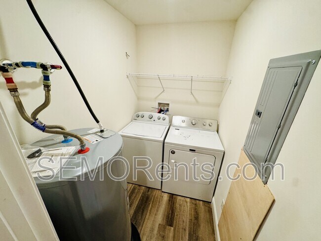 Photo - 27038 State Hwy B