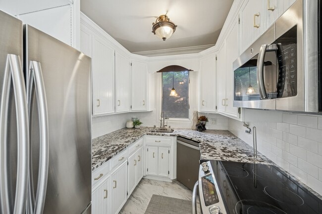 Photo - 138 Clinton Ave