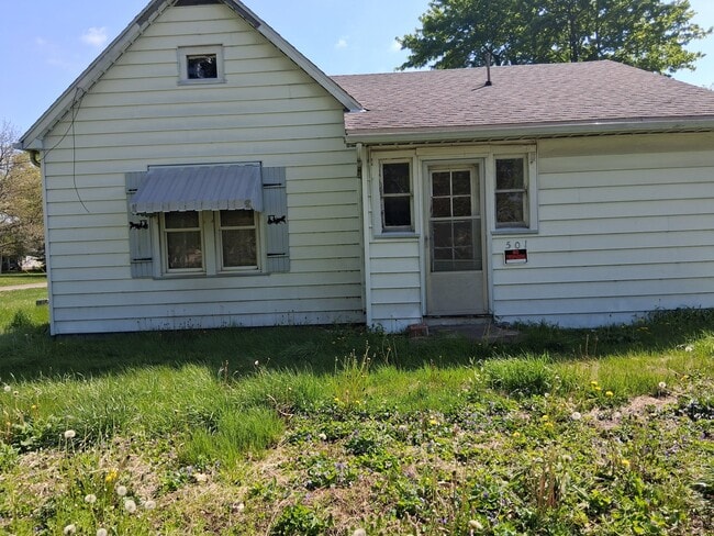 Building Photo - 501 Lincoln St