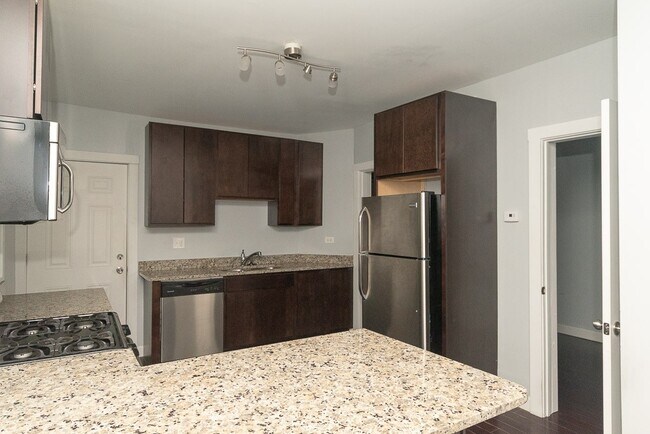 Photo - 2968 N Ridgeway Ave Unit M08H