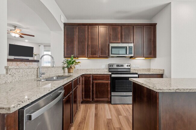 Beautifully Maintained 4-Bedroom Home in Waco with Thoughtful Layout