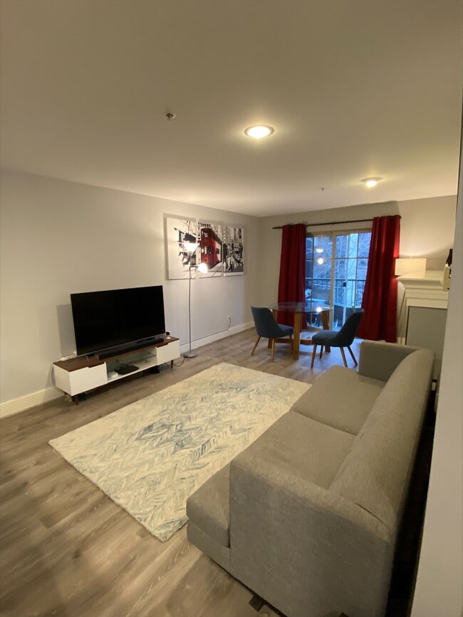 Photo - 123 Queen Anne Ave N Unit 301