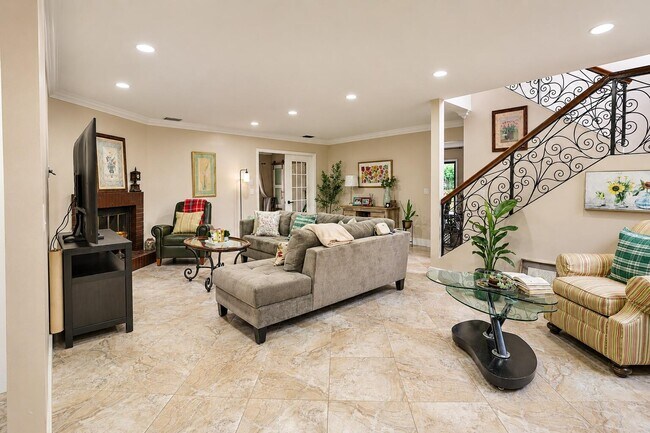 Photo - 749 NW 40th Terrace