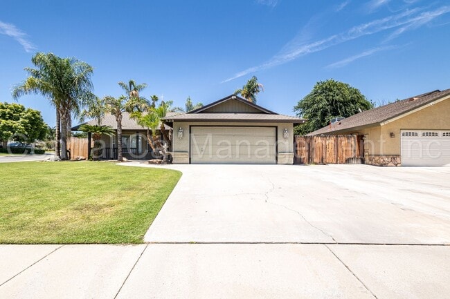 North Meadows - 3 Bedroom, 2 Bath Home wit... - North Meadows - 3 Bedroom, 2 Bath Home wit...