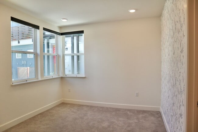 Photo - Gorgeous 3-story Townhome Available for Re...
