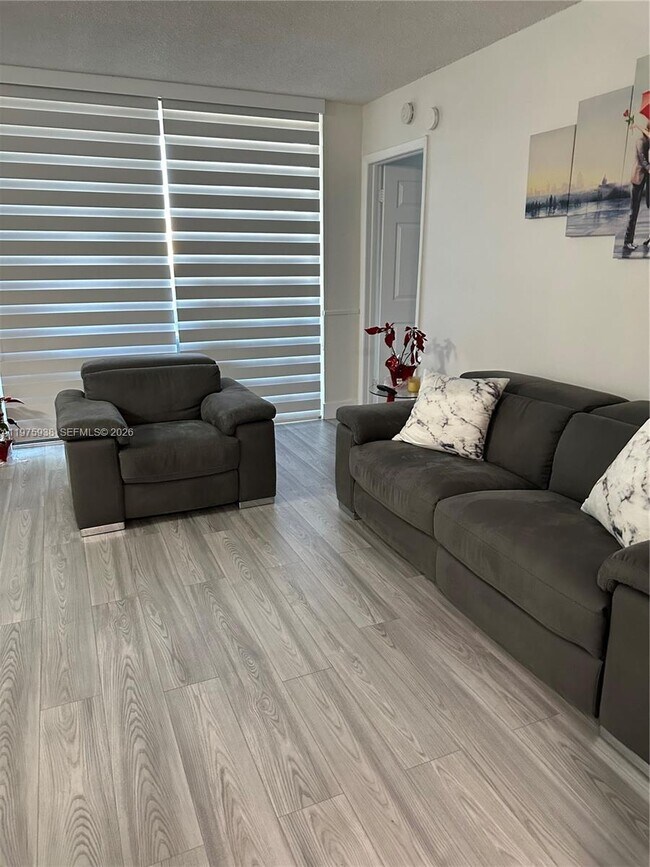 Photo - 2055 SW 122nd Ave Unit 425