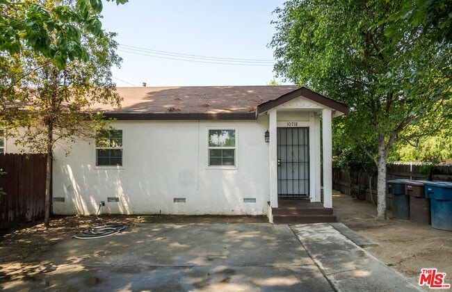 Photo - 10718 Elliott Ave Casa