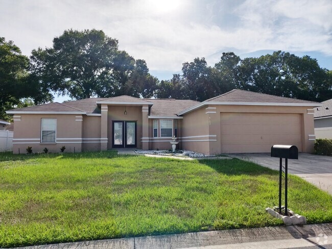 Building Photo - 8182 Oakhurst Blvd Rental