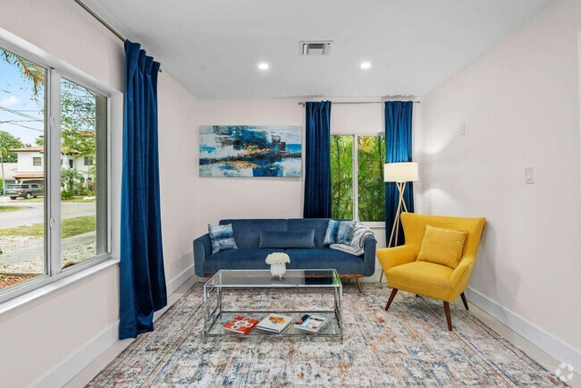 Building Photo - 430 NE 14th Ave Unit ID1239762P Rental