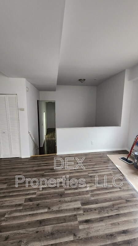 Photo - 5096 Minerva Ave