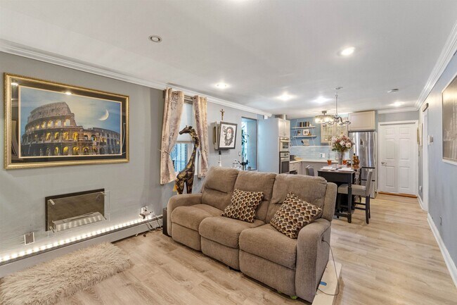 Photo - 817 10th St Unit 1C