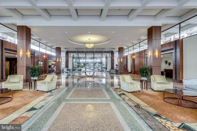 Photo - 3701 S George Mason Dr Apartamento Unidad 1204N