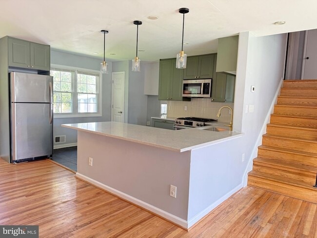 Photo - 7905 Esther Dr