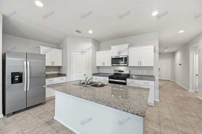 Photo - 537 Bronze Cir W