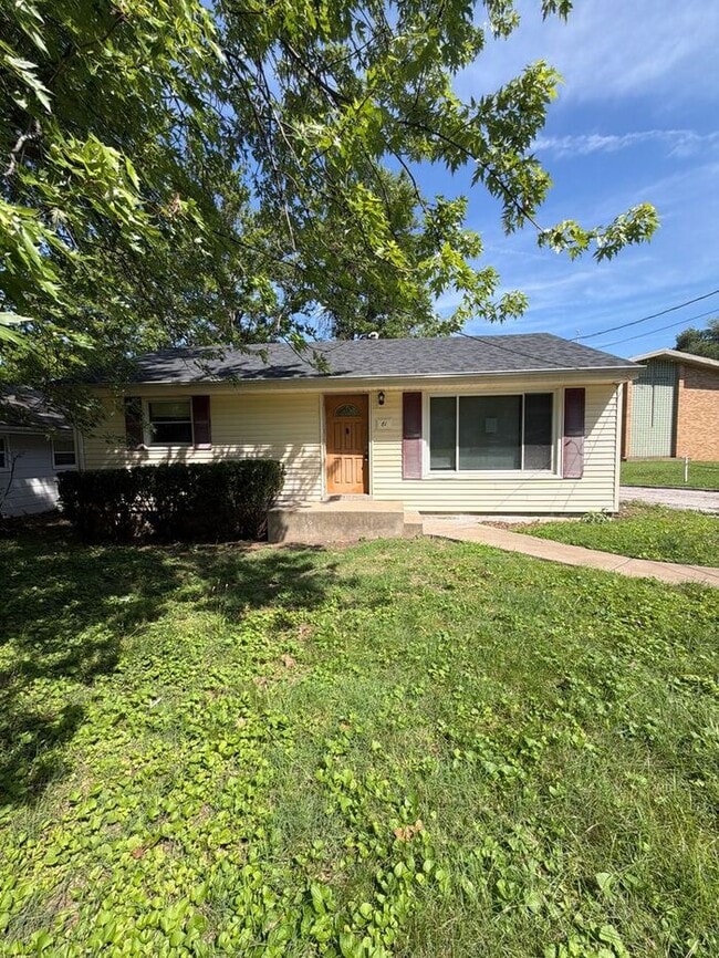 Building Photo - Beautiful 3 Bed 1 Bath For Rent!