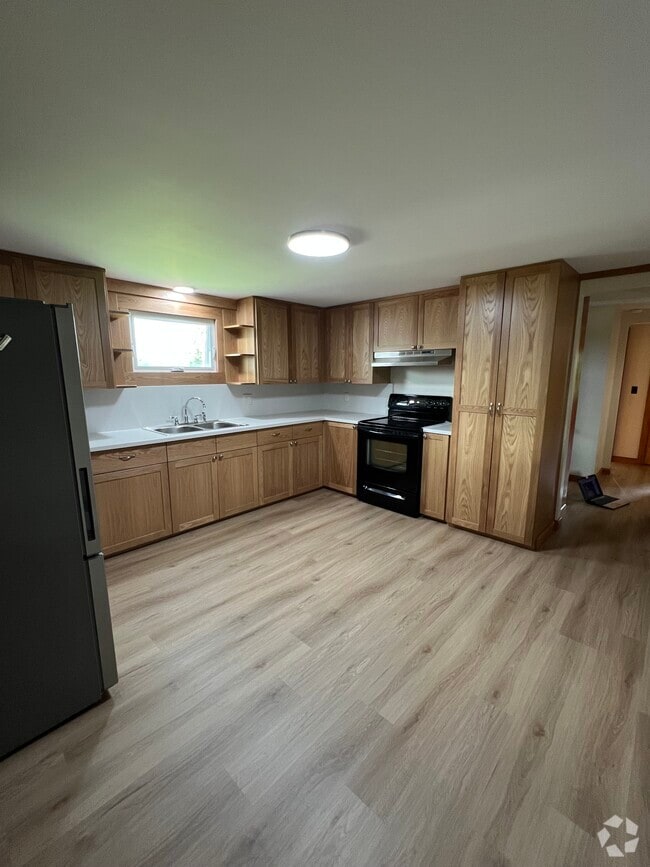 Building Photo - 5957 Greenway Lowell Rd Unit #2 Rental