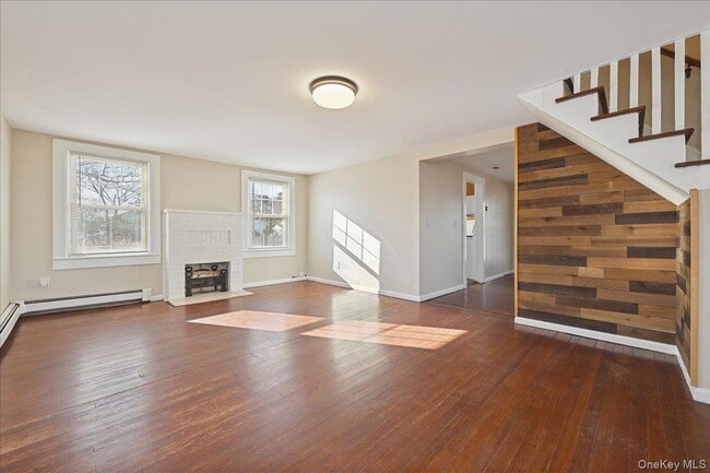 Photo - 94 Chapel Ave