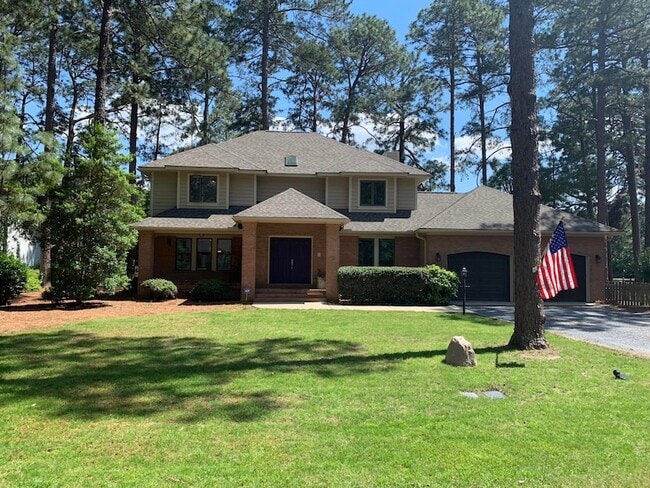 Building Photo - 3 Montclair Ln
