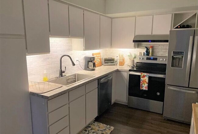 Photo - 5923 W Michigan Ave Unit C1