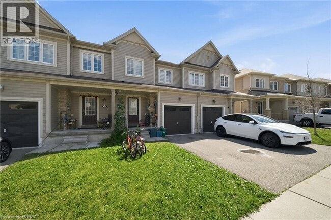 Photo - 32 Cole Cres