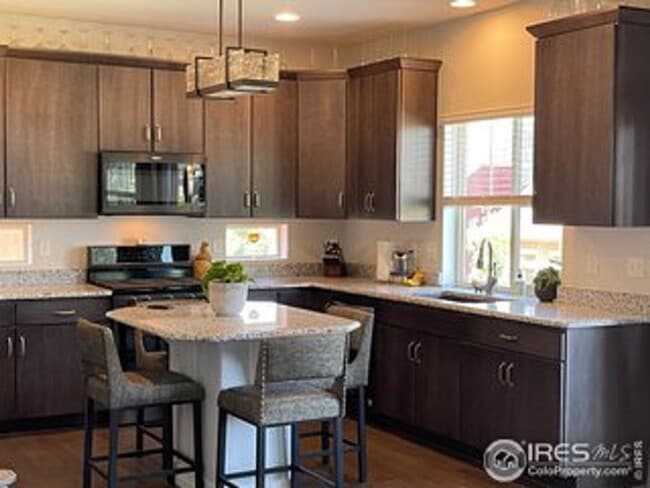 Building Photo - Premium Mtn Views 4 bed 4 bath home Erie!