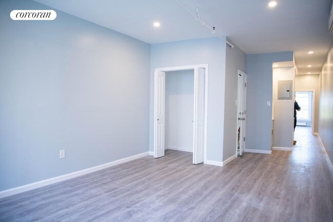 Photo - 162 W 123rd St