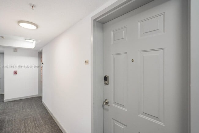 Photo - 280 SW 20th Rd Unit 907