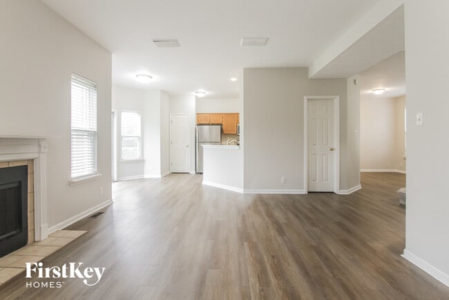 Photo - 3639 Homestead Cir E