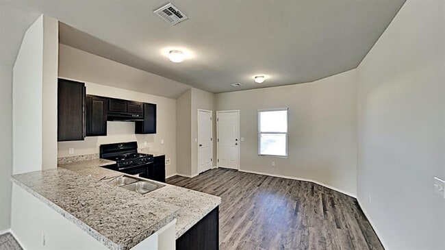 Photo - 10505 NW 19th St