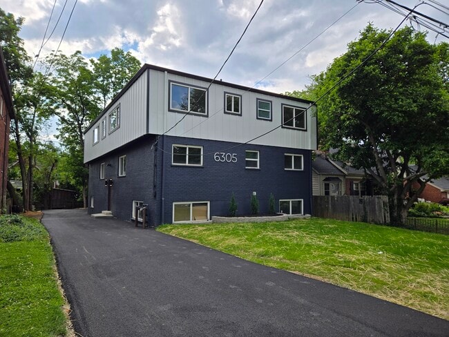 Photo - 6305 Englewood Ave