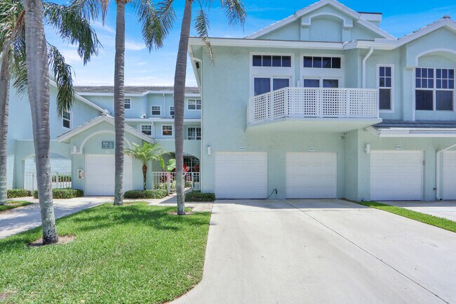 Photo - 1506 Mizzenmast Way