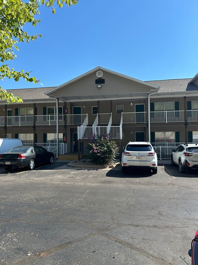 Building Photo - 34 Golfshores Dr Unit 33 Rental