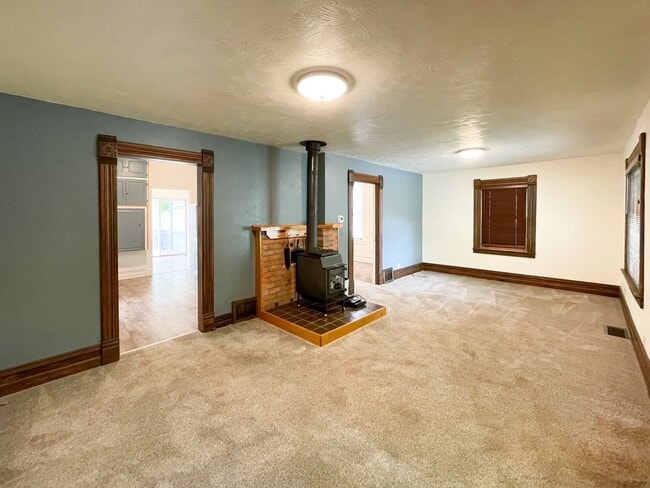 Photo - 1116 W Ofarrell St