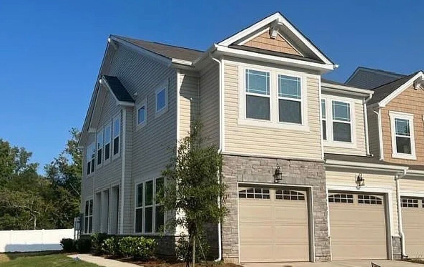 Exclusively Offered By Muse Realty Rentals, LLC - Exclusively Offered By Muse Realty Rentals, LLC