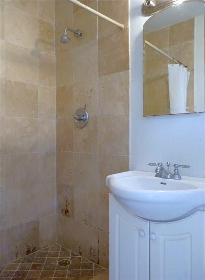 Photo - 1721 NE 9th St Unit 5