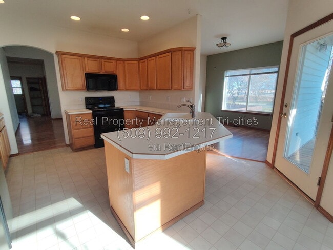 Photo - 2650 Sandstone Ln
