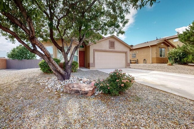 Photo - 1131 Desert Sunflower Dr NE House