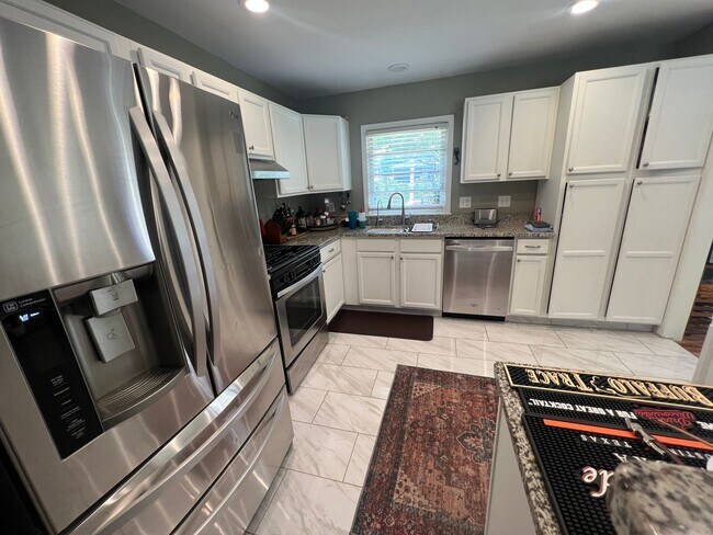 Photo - 420 Walnut St