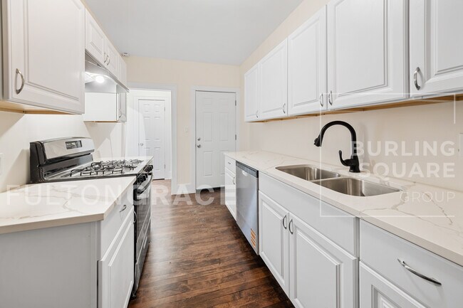 Photo - 7379 N Damen Ave Unidad K3