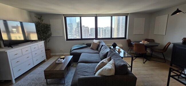 Photo - 1221 N Dearborn Pkwy Unit 1603S