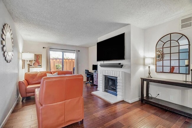 Photo - 247 N Capitol Ave