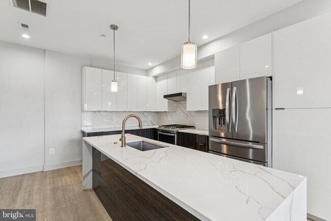 Photo - 3523 14th St NW Unidad 5