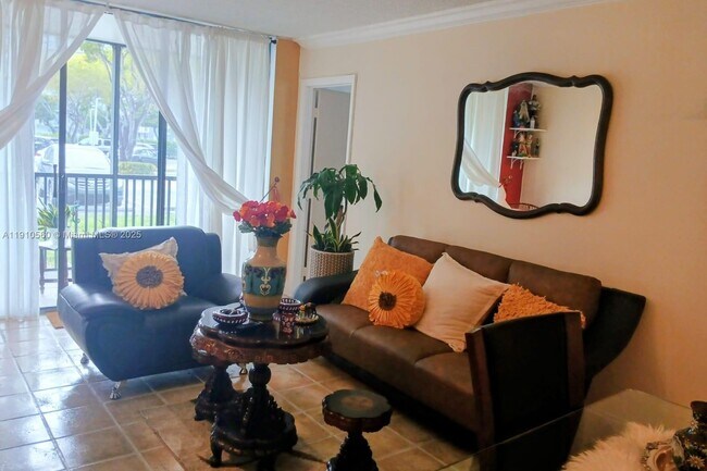 Photo - 3101 N Country Club Dr Unit 101