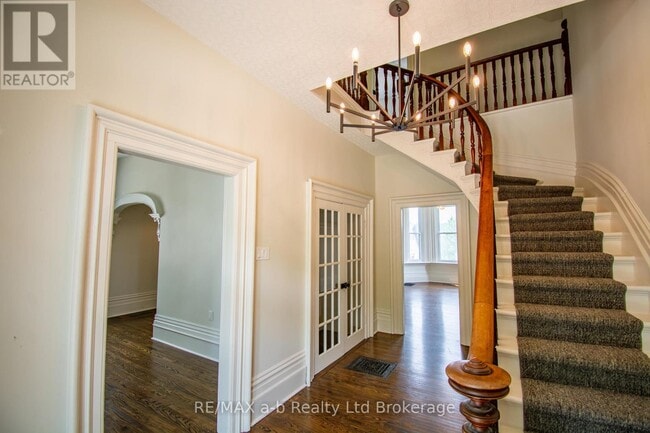 Photo - 66 Daly Ave