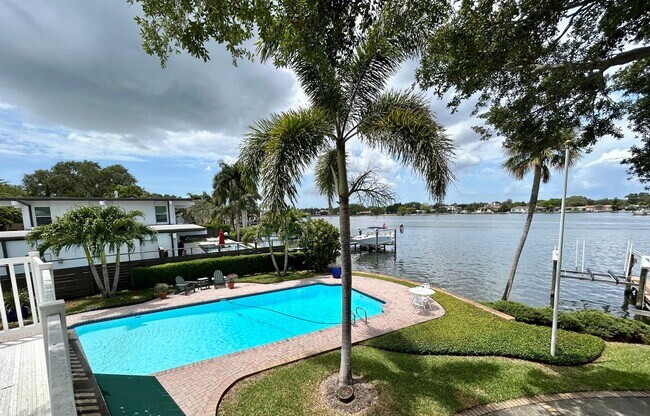 Photo - Classic waterfront Snell Isle Estates 3 Be...