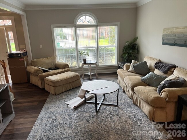 Photo - 10378 Sutherby Dr