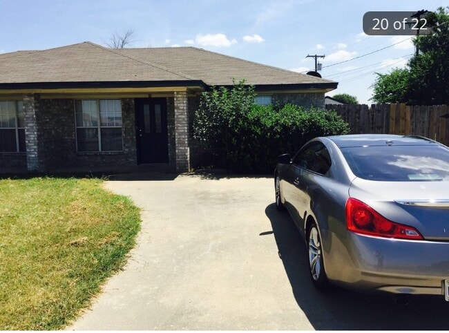 Photo - 4818 Lake Road