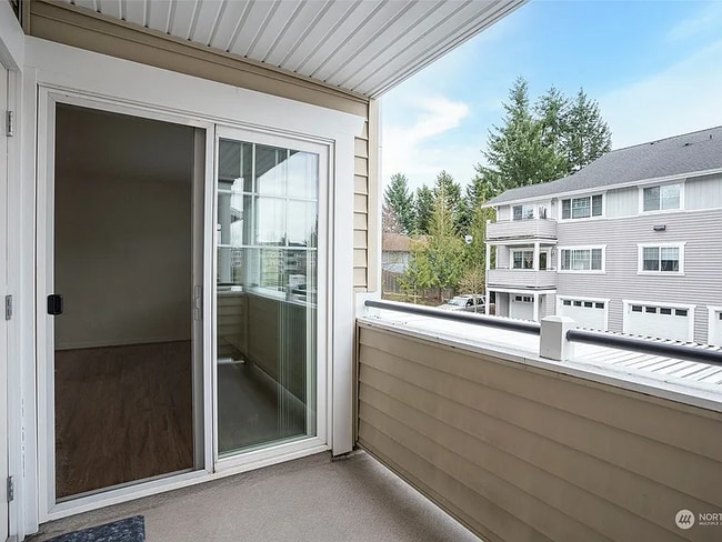 Photo - 13405 97th Ave E Unidad 206