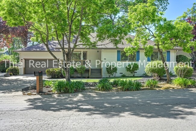 Photo - 2277 Knollwood Dr