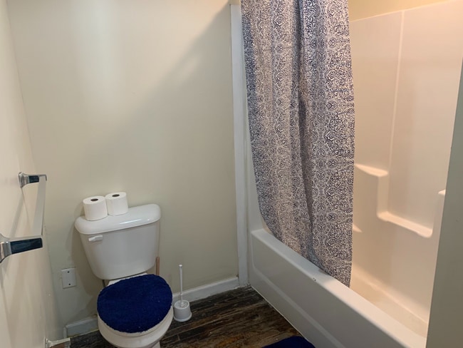 Photo - 1417 Kemper St